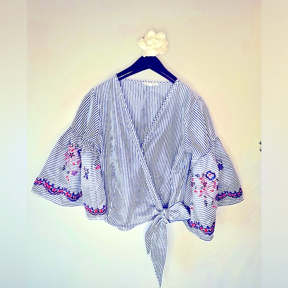 Flare sleeve, embroidered, pinstriped blouse, with a side waist tie
